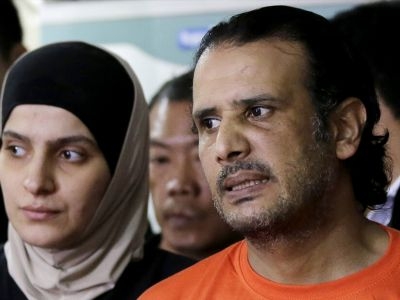 Kuwaiti-and-a-five-months-pregnant-syrian-held-in-philippines-for-possible-is-links