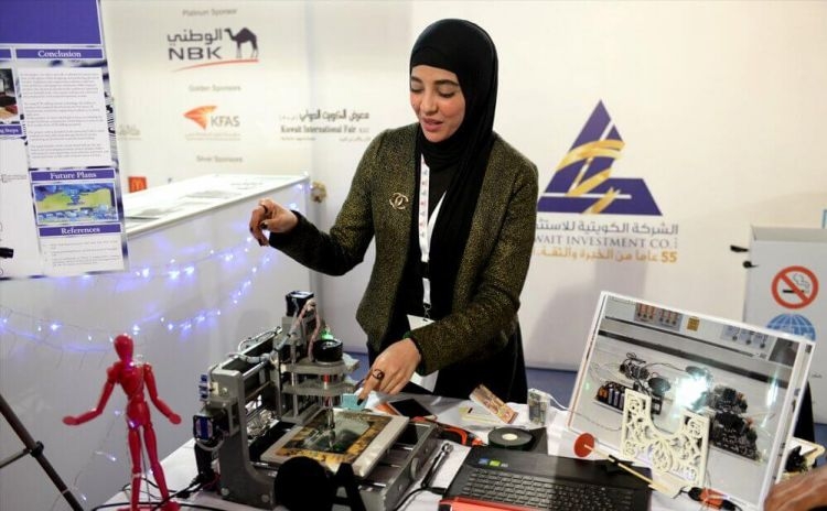 Kuwaitliving engineer-afrah-abdulaziz-almutairi-pcb-milling-machine-invention-world