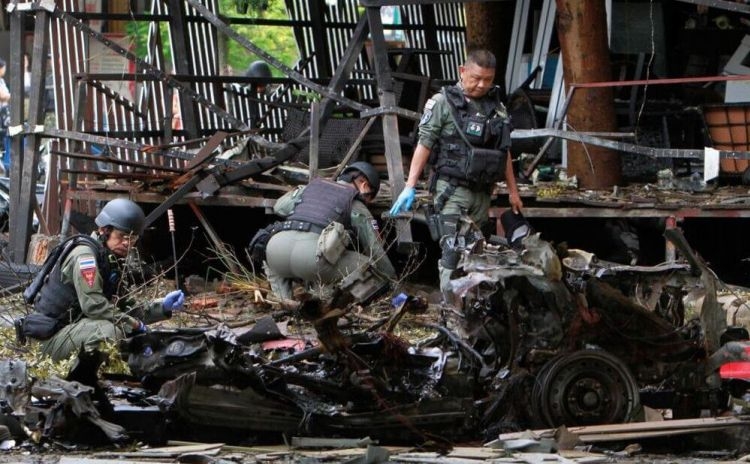 Double-explosion-in-pattani-thailands-tourist-attraction-multiple-injured-kuwaitliving-4