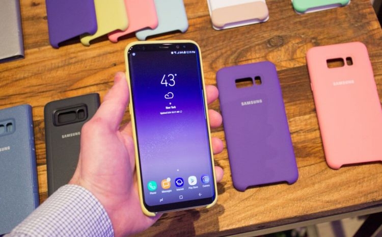 Samsung-also-introduced-some-nice-silicone-cases-for-the-galaxy-s8